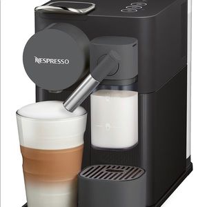 Nespresso Latissima One Espresso Machine Black